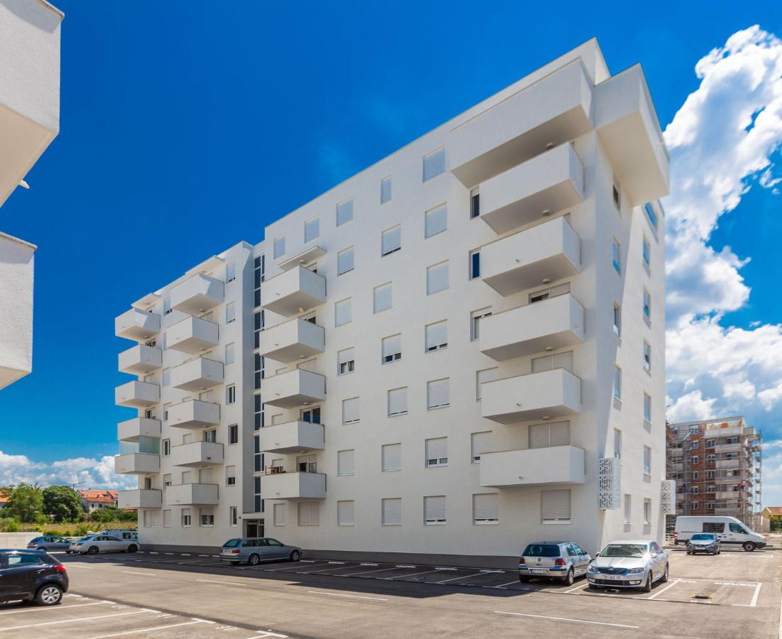 Tanja Modern Apartment With Balcony And Parking Garage Zadar Exterior photo
