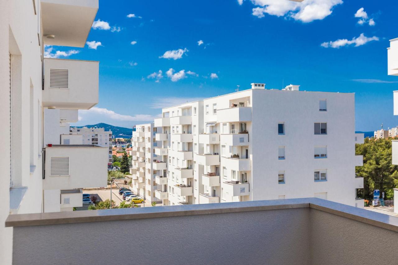 Tanja Modern Apartment With Balcony And Parking Garage Zadar Exterior photo